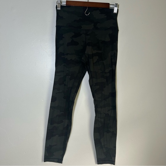 Lululemon Black Camouflage Leggings - Picture 1 of 3